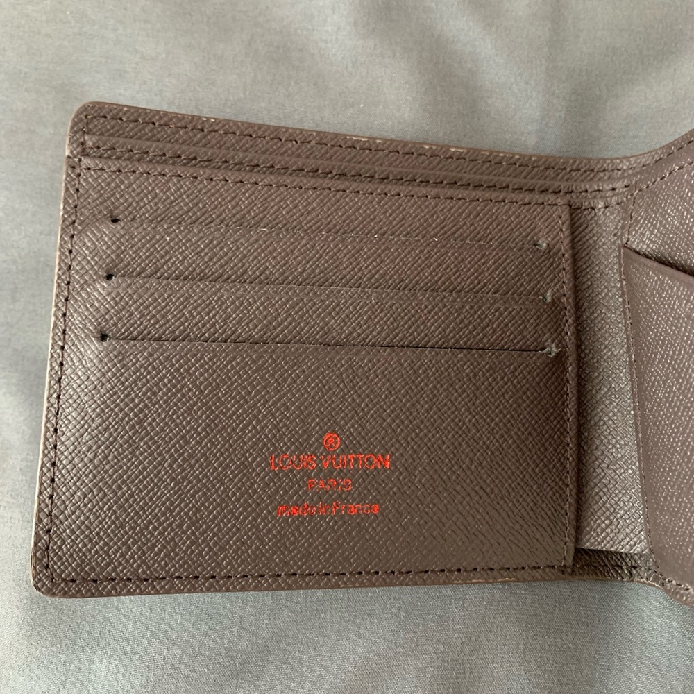 Men’s Wallet - Picture 2 of 3
